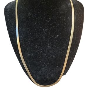 Gold‎ tone herringbone necklace